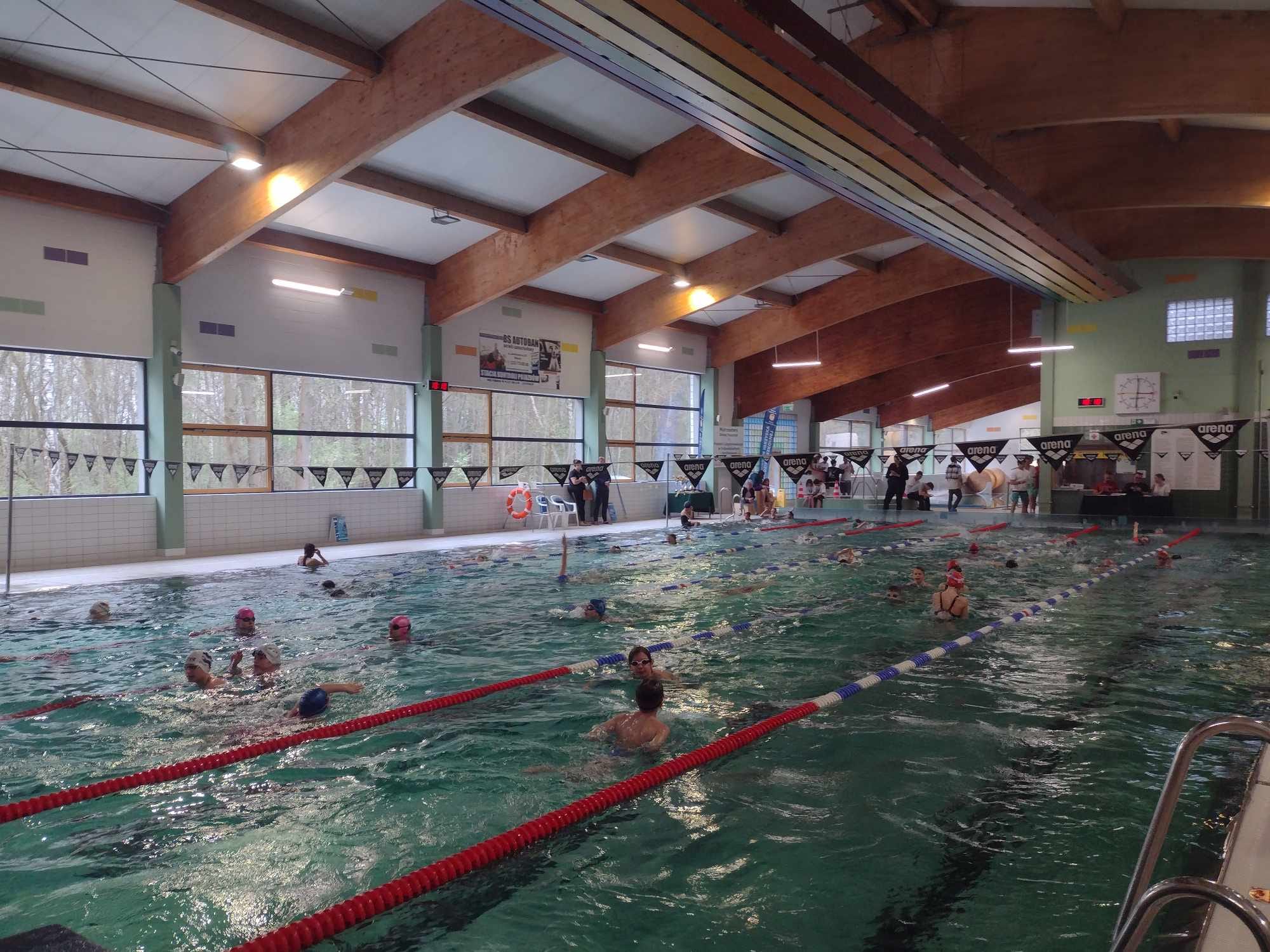 Więcej o: Powiatowe i gminne zawody w pływaniu drużynowym i indywidualnym  - kategoria dzieci